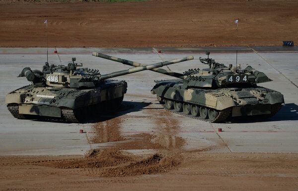 All Out for Victory – Harnessing Deadly Force in Russia’s Tank Biathlon - Sputnik International
