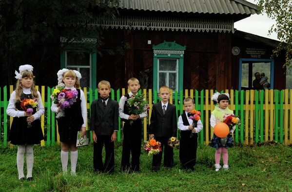 Kids Across Russia Go Back to School - Sputnik International