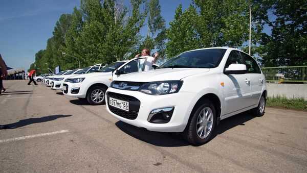 Lada Kalina, among the most popular cars in Russia, has been found to have an odd defect. - Sputnik International