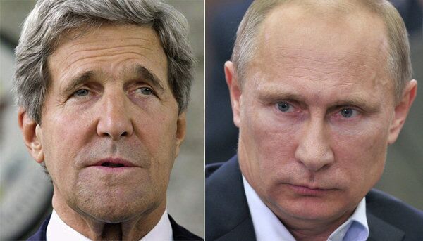 US Secretary of State John Kerry and Russian President Vladimir Putin - Sputnik International