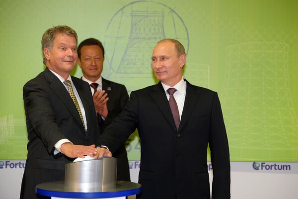 Vladimir Putin and Sauli Niinistö opening a gas-fueled power plant built by Finnish energy company Fortum - Sputnik International