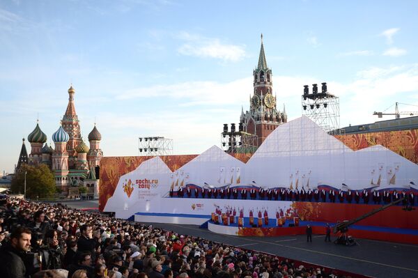 Over 50,000 Attend Olympic Fire Celebrations in Moscow - Sputnik International