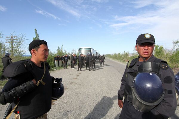 Mass Protests in Kyrgyzstan over Kumtor Goldmine - Sputnik International