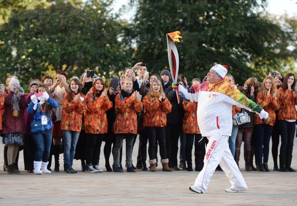 Under, Over and Around Moscow: The Olympic Torch Relay - Sputnik International