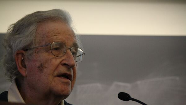 Noam Chomsky - Sputnik International