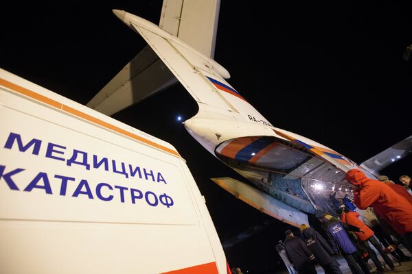 An aircraft of Russia’s Emergency Situations Ministry delivers a teen injured in Monday’s suicide bombing to Moscow. - Sputnik International