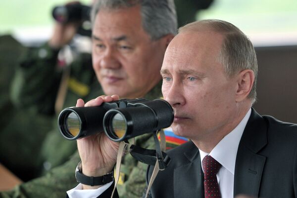 Vladimir Putin overseeing the previous snap check in July 2013 - Sputnik International