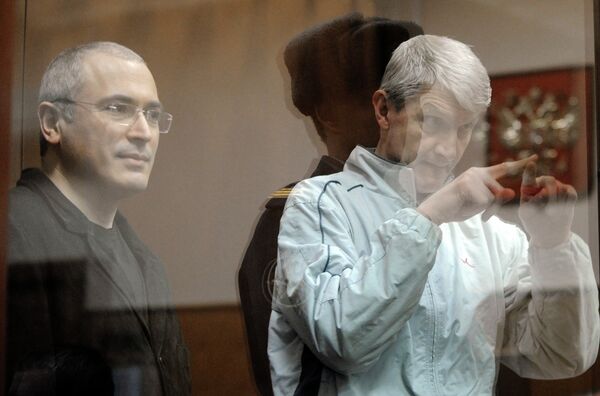 Mikhail Khodorkovsky and his business partner Platon Lebedev in court - Sputnik International