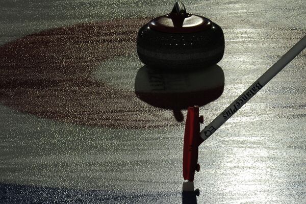 Defending Champion Russia Struggles at European Curling Champs - Sputnik International