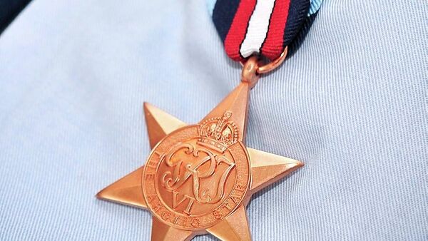 The Artic Star is a retrospective medal, awarded to members of the UK Armed Forces and the Merchant Navy for operational service of any length north of the Artic Circle during the Second World War. - Sputnik International