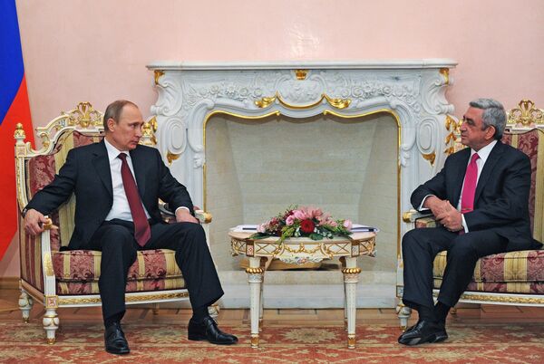Vladimir Putin  with  Serzh Sargsyan - Sputnik International