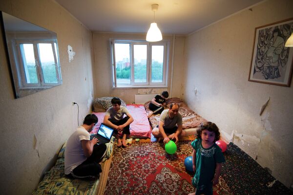 A migrant family from Tajikistan in Moscow - Sputnik International