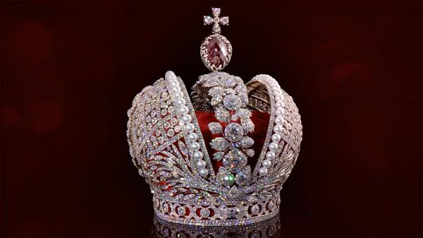 Diamond-Studded Replica Crown Goes on Show in Moscow - Sputnik International