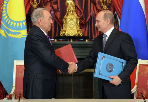 Nursultan Nazarbayev and Vladimir Putin - Sputnik International