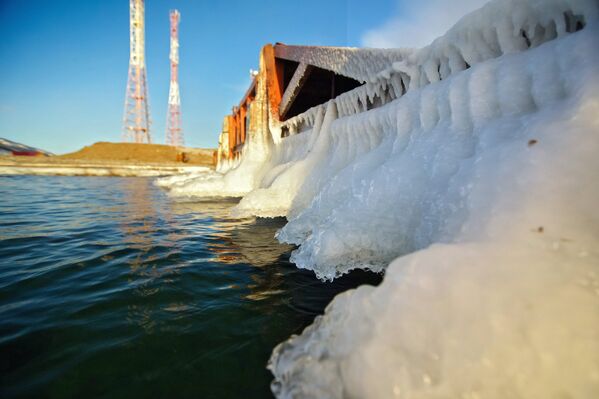 Lake Baikal at Freezing Point - Sputnik International