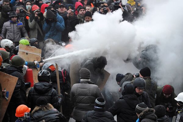 New Riots Flare Up in Kiev - Sputnik International