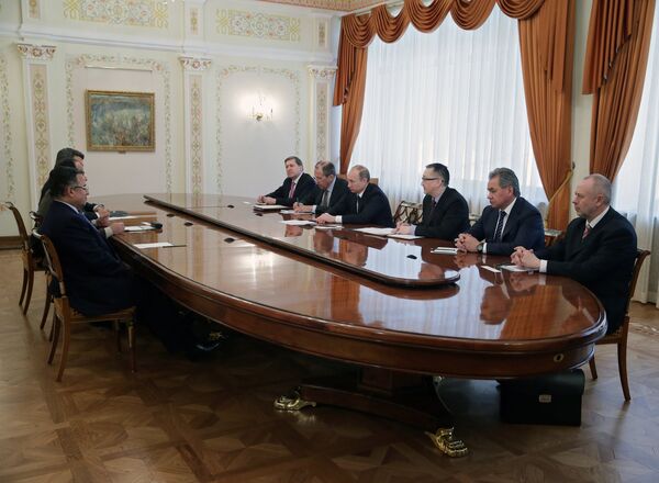 Vladir Putin holds a meeting with Egyptian president  Abdel Fattah al-Sisi - Sputnik International