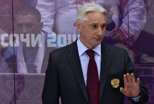 Russia national team coach Zinetula Bilyaletdinov in Sochi - Sputnik International