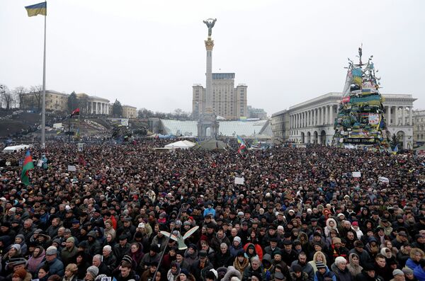Participants in the all-Ukrainian people's assembly on Maidan Nezalezhnosti square in Kiev. - Sputnik International