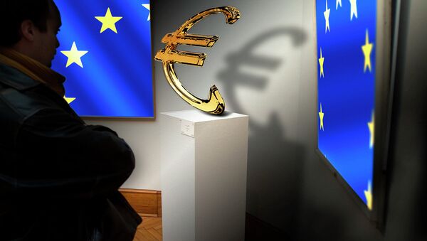 European Union flag and euro currency logo - Sputnik International