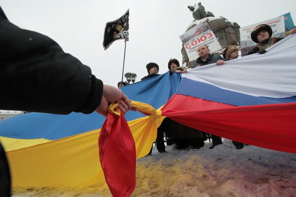 OPINION: West and Russia Should Share Interest in Ukrainian Stability - Sputnik International