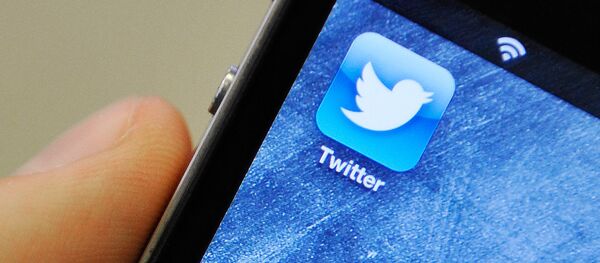 Twitter is opening a sales and marketing (S&M) office in Hong Kong in hopes to boost their revenue by advertising Chinese firms globally. - Sputnik International