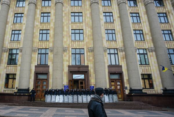 Special Forces Blockade Regional Administration Building in Eastern Ukraine - Sputnik International
