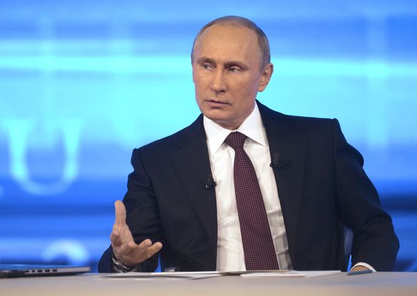 Putin Urges Kiev to Speak to Common People in Eastern Ukraine - Sputnik International