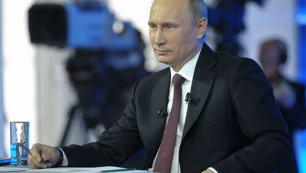 Putin Tells Snowden Russia Does not Conduct Large-Scale Surveillance - Sputnik International