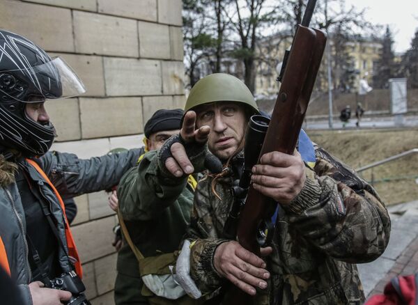 Armed oppositionists in Kiev (Archive) - Sputnik International