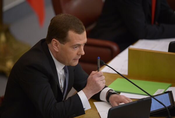 Medvedev Calls Russia-West Black Lists Exchange Absolute Deadlock - Sputnik International