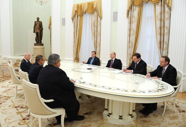 Vladimir Putin meets with Salman bin Hamad bin Isa Al Khalifa - Sputnik International