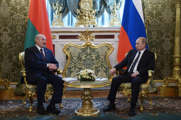 Russian President Vladimir Putin and Belarus President Alexander Lukashenko - Sputnik International