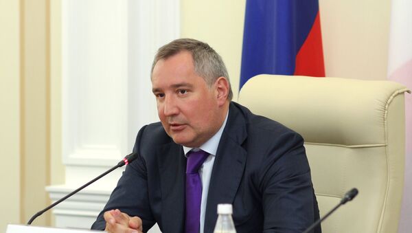 Deputy Prime Minister Dmitry Rogozin visits Crimea - Sputnik International