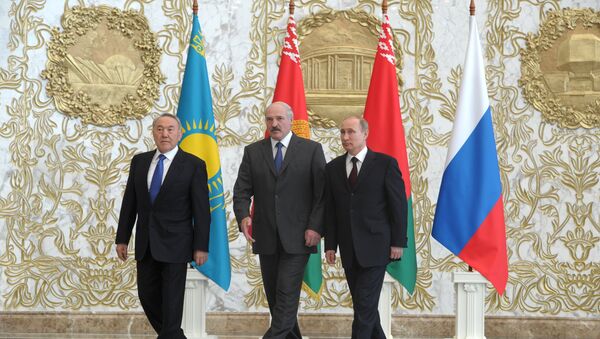 Vladimir Putin visits Belarus to attend EAEU meeting - Sputnik International