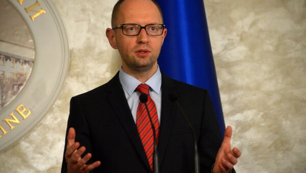 Ukrainian Prime Minister Arseniy Yatsenyuk has said he is studying the list of candidates for the new Cabinet members and will form the new government by the end of Tuesday. - Sputnik International