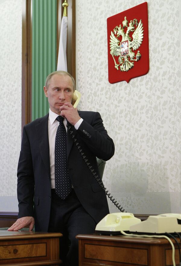 Russian Prime Minister Vladimir Putin meets Transport Minister Igor Levitin - Sputnik International