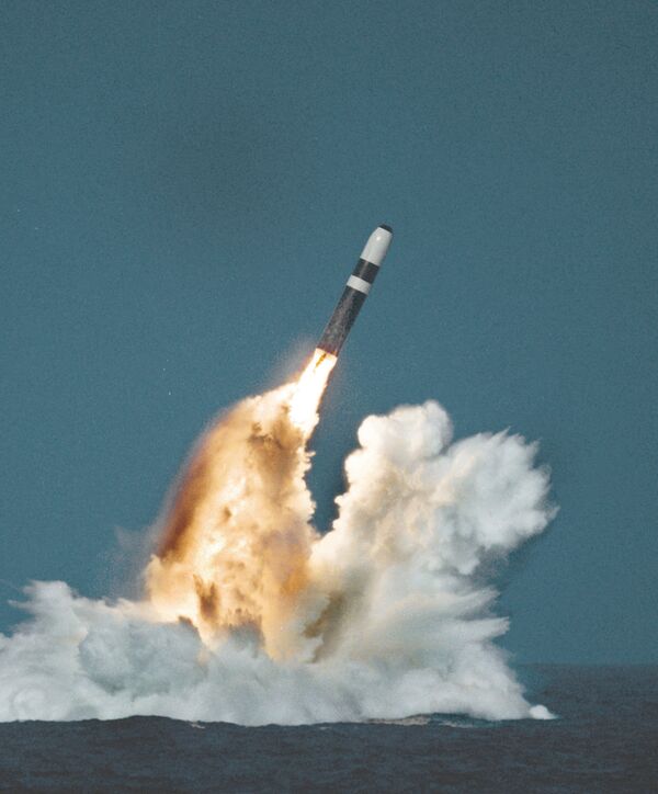 Trident II missile underwater launch - Sputnik International