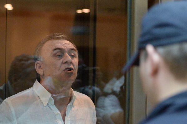Lom-Ali Gaitukayev, a defendant in the case of the murder of Novaya Gazeta newspaper reporter Anna Politkovskaya, during the announcement of the verdict in the Moscow City Court - Sputnik International