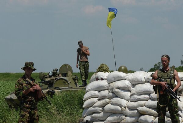 Ukrainian military checkpoint in Amvrosievka, Donetsk Region (Archive) - Sputnik International