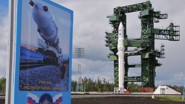 Angara Rocket Displayed at Khrunichev Center Prior to Shipment - Sputnik International