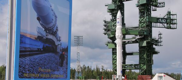 Angara Rocket Displayed at Khrunichev Center Prior to Shipment - Sputnik International