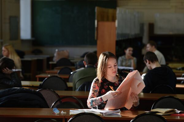 Students at Bauman Moscow State Technical University in the design project classroom. - Sputnik International