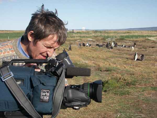 Channel One cameraman Anatoly Klyan killed in Donetsk region - Sputnik International