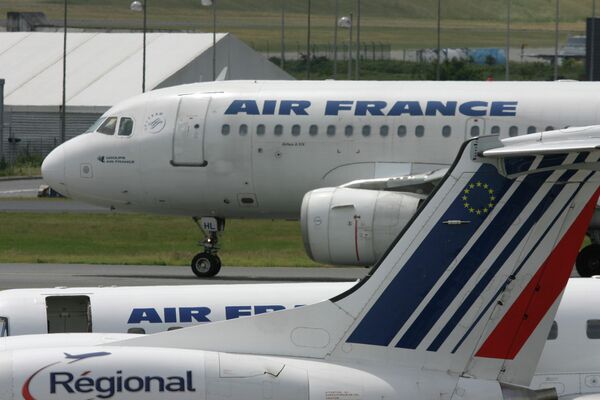 Air France reports 500m loss due to pilots strike - Sputnik International