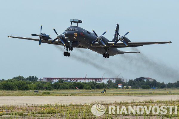 Transfer of anti-submarine aircraft Il-38N to Russian Navy - Sputnik International