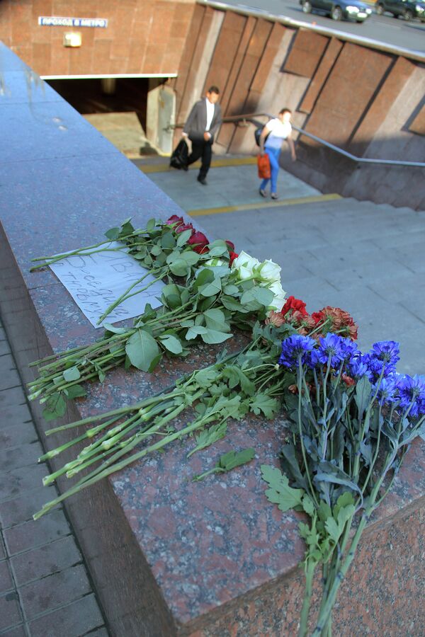 Day of Mourning for Metro Crash Victims in Moscow - Sputnik International