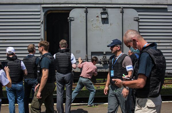 Train Carrying Bodies of Victims of the Malaysia Airlines Flight MH17 Crash - Sputnik International