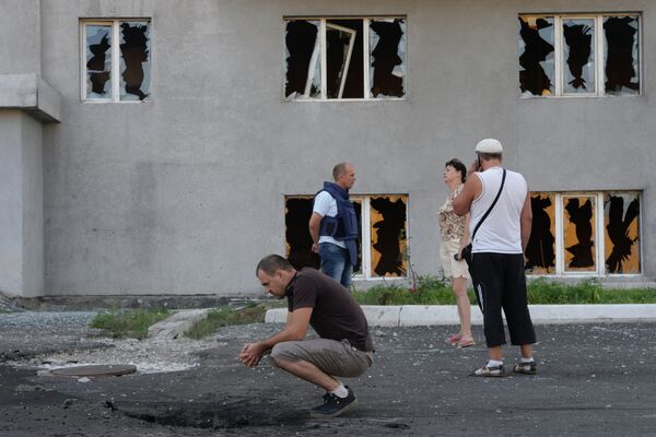 Ukrainian Forces Shell Donetsk: Civilian Death Toll Rises, Factory Set on Fire - Sputnik International