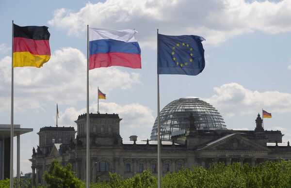 Flags of Germany, Russia and EU - Sputnik International